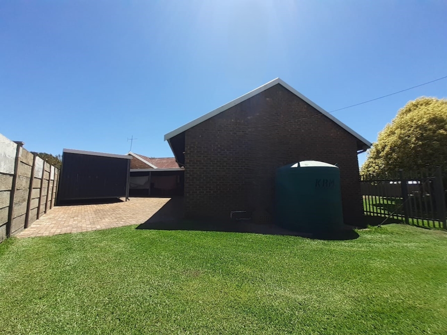 4 Bedroom Property for Sale in Vaalpark Free State